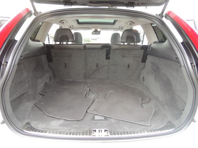 2016 Volvo XC60 T5 Premier / AWD / Leather / Navi / Pano Sunroof - Photo 24 - Portland, OR 97217