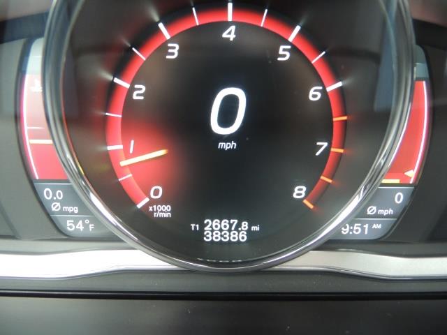 2016 Volvo XC60 T5 Premier / AWD / Leather / Navi / Pano Sunroof - Photo 38 - Portland, OR 97217