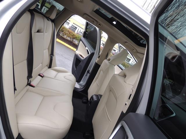 2017 Volvo XC60 T5 Inscription / Navigation / Bckup camera / BLIS - Photo 16 - Portland, OR 97217