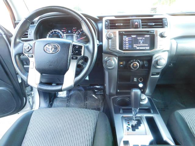 2016 Toyota 4Runner SR5 / 4WD / THIRD SEAT / LIFTED LIFTED - Photo 39 - Portland, OR 97217