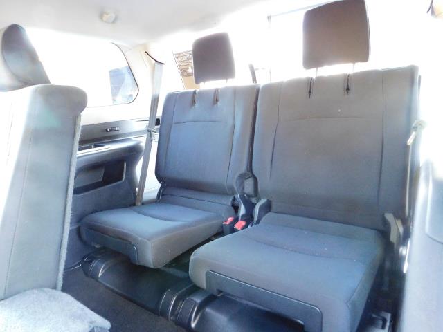 2016 Toyota 4Runner SR5 / 4WD / THIRD SEAT / LIFTED LIFTED - Photo 16 - Portland, OR 97217