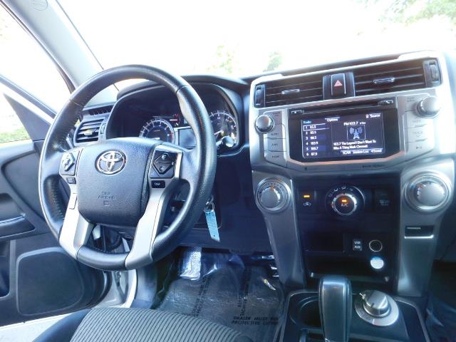 2016 Toyota 4Runner SR5 / 4WD / THIRD SEAT / LIFTED LIFTED - Photo 20 - Portland, OR 97217