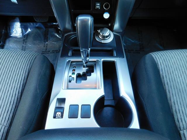 2016 Toyota 4Runner SR5 / 4WD / THIRD SEAT / LIFTED LIFTED - Photo 21 - Portland, OR 97217