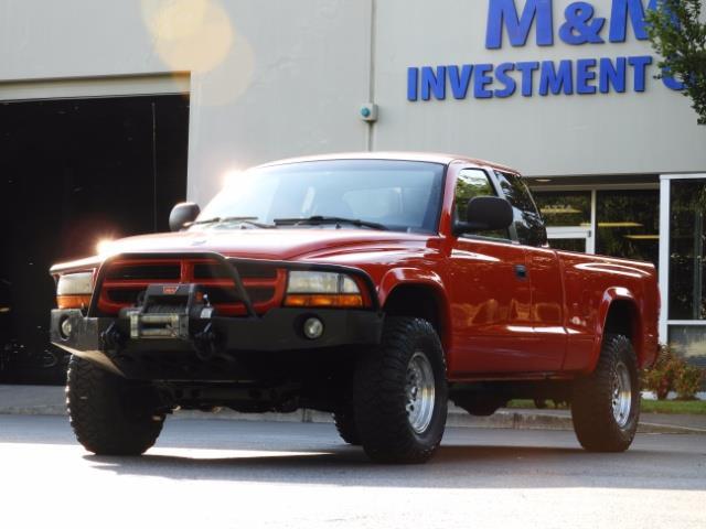 2000 Dodge Dakota SLT 4X4 V8 / CUSTOM BUMPER / WINCH / LOW MILES !! - Photo 1 - Portland, OR 97217
