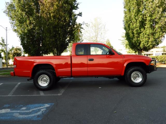 2000 Dodge Dakota SLT 4X4 V8 / CUSTOM BUMPER / WINCH / LOW MILES !! - Photo 4 - Portland, OR 97217