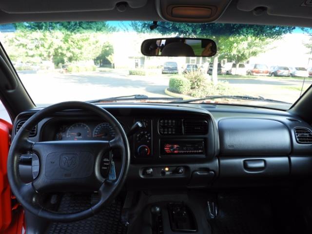 2000 Dodge Dakota SLT 4X4 V8 / CUSTOM BUMPER / WINCH / LOW MILES !! - Photo 29 - Portland, OR 97217
