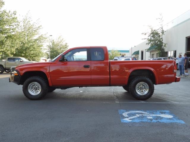 2000 Dodge Dakota SLT 4X4 V8 / CUSTOM BUMPER / WINCH / LOW MILES !! - Photo 3 - Portland, OR 97217