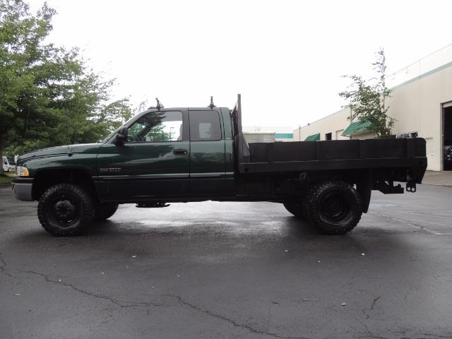 2001 Dodge Ram 3500 SLT Plus 4dr / 4X4 / 5.9L DIESEL/ 5-SPEED / DUALLY - Photo 3 - Portland, OR 97217