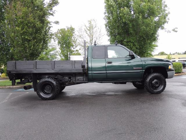 2001 Dodge Ram 3500 SLT Plus 4dr / 4X4 / 5.9L DIESEL/ 5-SPEED / DUALLY - Photo 4 - Portland, OR 97217