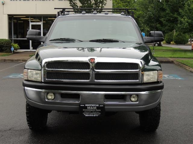 2001 Dodge Ram 3500 SLT Plus 4dr / 4X4 / 5.9L DIESEL/ 5-SPEED / DUALLY - Photo 5 - Portland, OR 97217