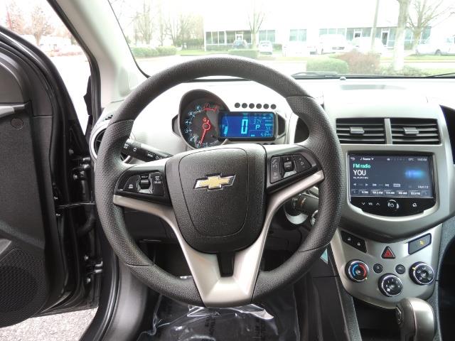 2016 Chevrolet Sonic LT Auto / 4-Door Hatch Back / 1-OWNER / 5000 MILES - Photo 38 - Portland, OR 97217