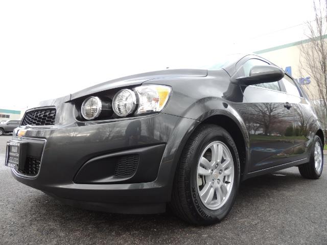 2016 Chevrolet Sonic LT Auto / 4-Door Hatch Back / 1-OWNER / 5000 MILES - Photo 11 - Portland, OR 97217