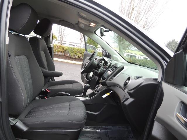 2016 Chevrolet Sonic LT Auto / 4-Door Hatch Back / 1-OWNER / 5000 MILES - Photo 17 - Portland, OR 97217