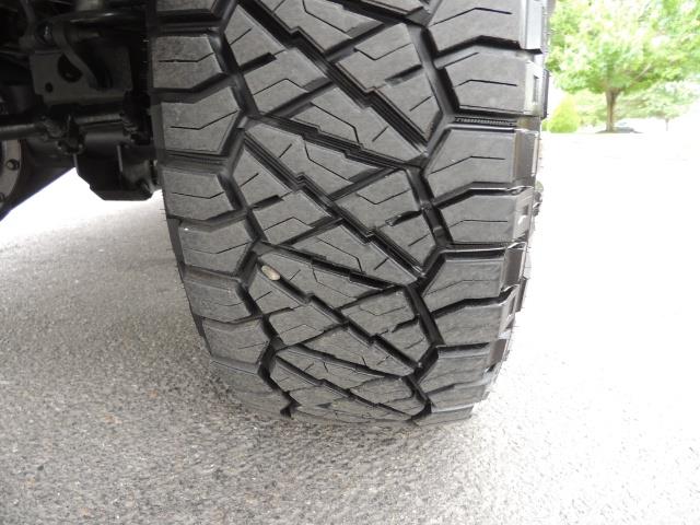 2004 Dodge Ram 3500 Laramie 1-TON 4X4 / 5.9 L CUMMINS DIESEL / LIFTED - Photo 24 - Portland, OR 97217