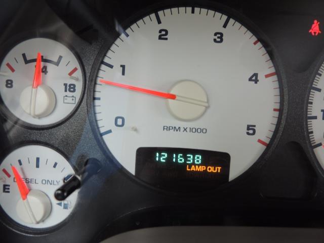 2004 Dodge Ram 3500 Laramie 1-TON 4X4 / 5.9 L CUMMINS DIESEL / LIFTED - Photo 40 - Portland, OR 97217