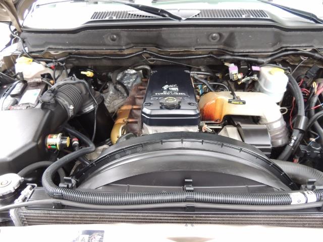 2004 Dodge Ram 3500 Laramie 1-TON 4X4 / 5.9 L CUMMINS DIESEL / LIFTED - Photo 19 - Portland, OR 97217