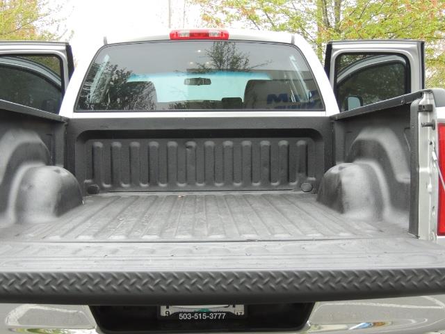 2006 Dodge Ram 2500 SLT / 4x4 / 5.9L Cummins Diesel / High Output - Photo 21 - Portland, OR 97217