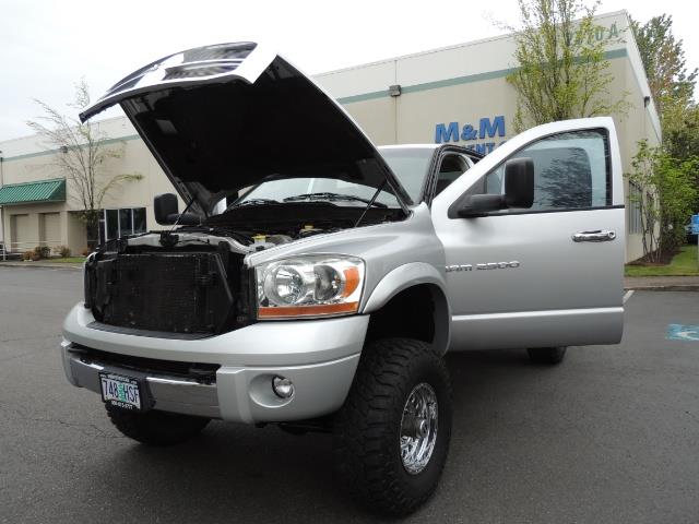 2006 Dodge Ram 2500 SLT / 4x4 / 5.9L Cummins Diesel / High Output - Photo 25 - Portland, OR 97217