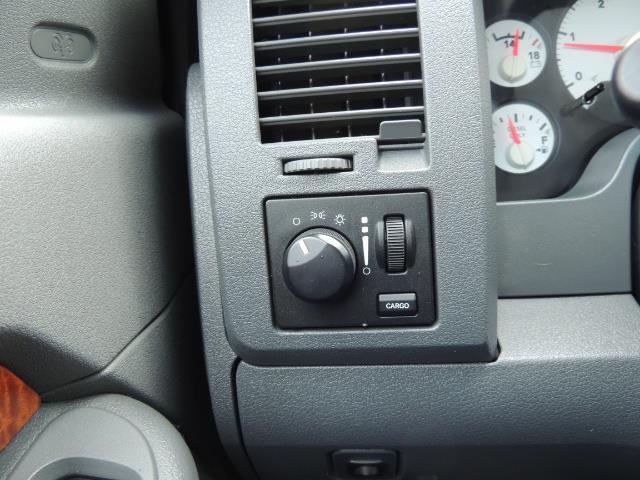 2006 Dodge Ram 2500 SLT / 4x4 / 5.9L Cummins Diesel / High Output - Photo 39 - Portland, OR 97217