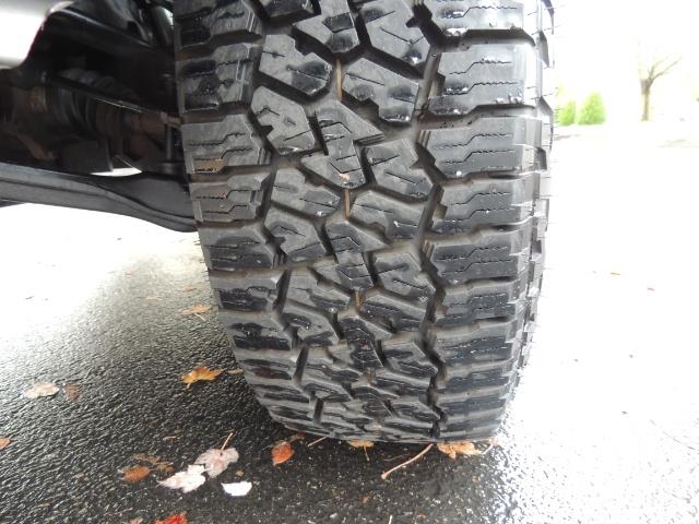 2007 GMC Sierra 2500 SLT 4X4 / 6.6 Duramax Diesel / LBZ Motor / Allison - Photo 26 - Portland, OR 97217