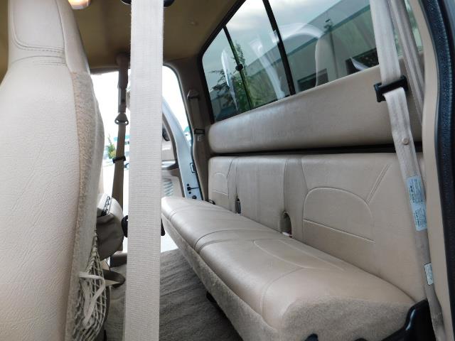 1999 Ford F-250 Super Duty Lariat 4dr / 4X4/ 7.3L DIESEL / 6-SPEED - Photo 16 - Portland, OR 97217