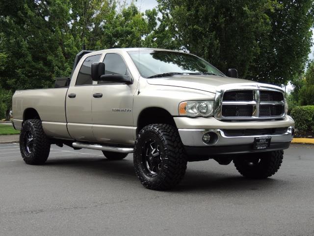 2004 Dodge Ram 2500 SLT 4dr / 4X4 / 5.9L DIESEL / 6-SPEED / LIFTED - Photo 2 - Portland, OR 97217