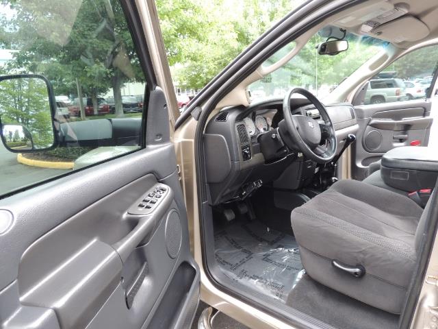 2004 Dodge Ram 2500 SLT 4dr / 4X4 / 5.9L DIESEL / 6-SPEED / LIFTED - Photo 13 - Portland, OR 97217