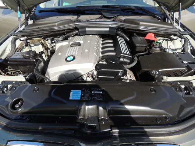 2006 BMW 530xi / AWD / Wagon / Pano Sunroof / Excel Cond - Photo 33 - Portland, OR 97217