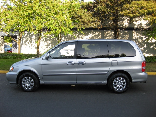 2005 Kia Sedona LX Minivan V6 Automatic 3RD Seat . Loaded