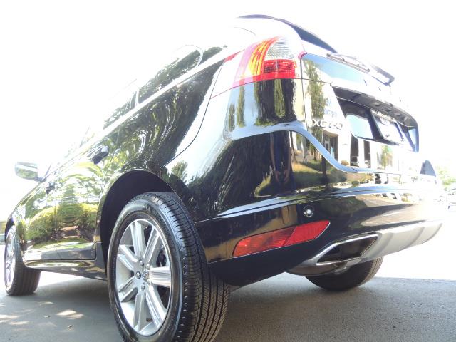 2017 Volvo XC60 T5 Inscription / AWD/ BLIS / Navi / Backup / Pano - Photo 11 - Portland, OR 97217