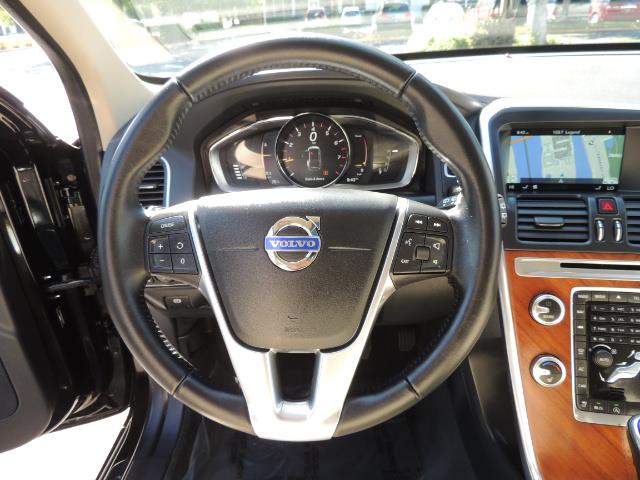 2017 Volvo XC60 T5 Inscription / AWD/ BLIS / Navi / Backup / Pano - Photo 40 - Portland, OR 97217