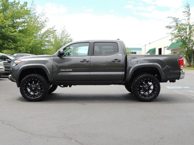 2017 Toyota Tacoma SR5 V6 / 4x4 / Double cab / Backup / LIFTED LIFTED - Photo 3 - Portland, OR 97217