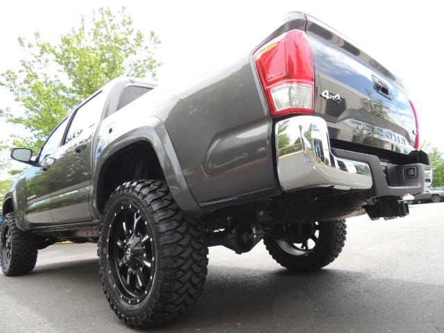 2017 Toyota Tacoma SR5 V6 / 4x4 / Double cab / Backup / LIFTED LIFTED - Photo 11 - Portland, OR 97217