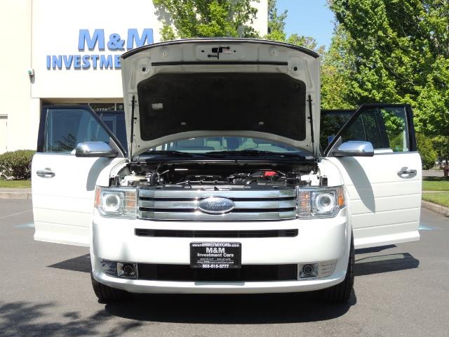 2010 Ford Flex Limited / AWD / Third Seat / Navigation / Leather - Photo 32 - Portland, OR 97217