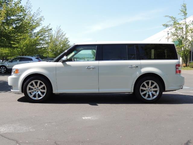 2010 Ford Flex Limited / AWD / Third Seat / Navigation / Leather - Photo 3 - Portland, OR 97217