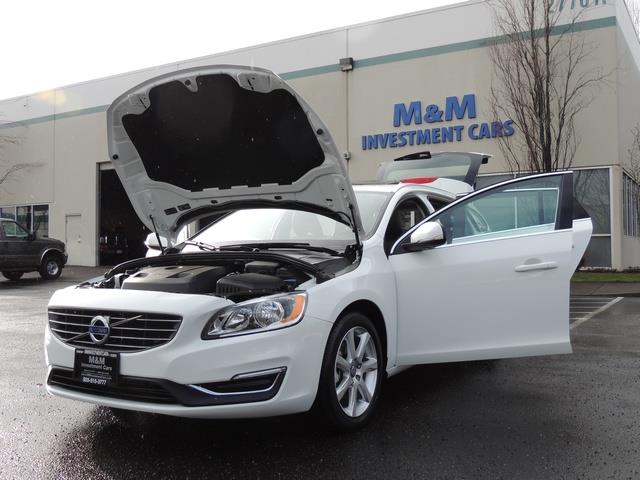 2017 Volvo V60 T5 Premier/ Leather / Heated Seats / Navigation - Photo 25 - Portland, OR 97217