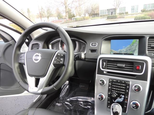 2017 Volvo V60 T5 Premier/ Leather / Heated Seats / Navigation - Photo 38 - Portland, OR 97217