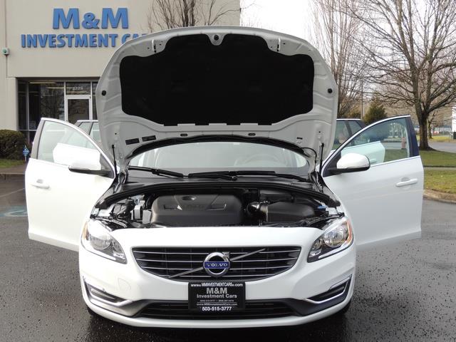 2017 Volvo V60 T5 Premier/ Leather / Heated Seats / Navigation - Photo 32 - Portland, OR 97217