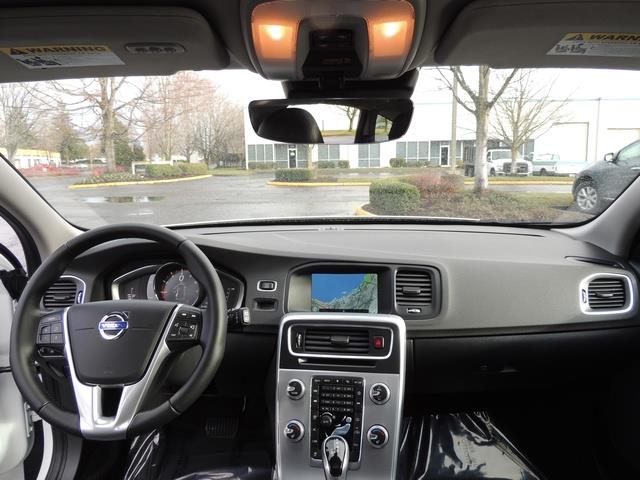 2017 Volvo V60 T5 Premier/ Leather / Heated Seats / Navigation - Photo 35 - Portland, OR 97217