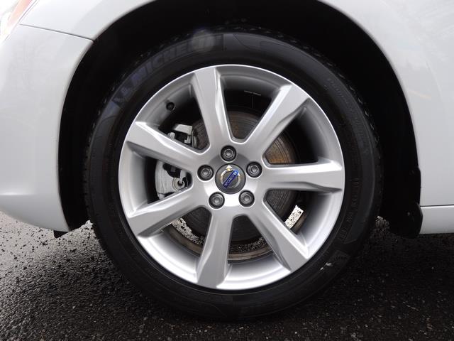 2017 Volvo V60 T5 Premier/ Leather / Heated Seats / Navigation - Photo 23 - Portland, OR 97217