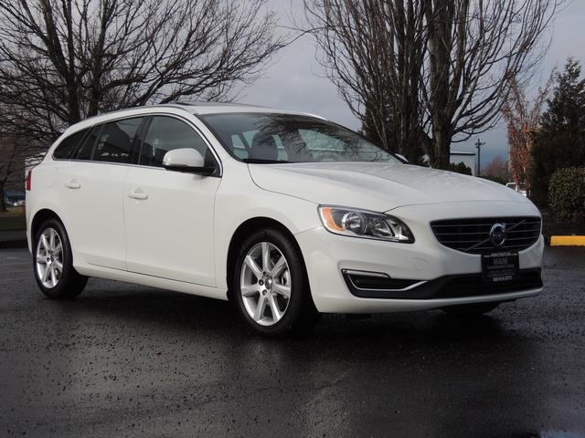 2017 Volvo V60 T5 Premier/ Leather / Heated Seats / Navigation - Photo 2 - Portland, OR 97217