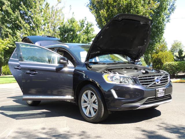 2017 Volvo XC60 T5 Inscription / AWD/ BLIS / Navi / Backup / Pano - Photo 33 - Portland, OR 97217