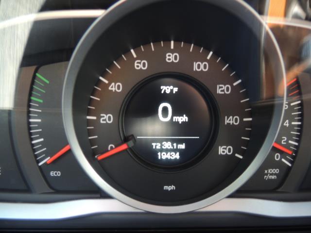 2017 Volvo XC60 T5 Inscription / AWD/ BLIS / Navi / Backup / Pano - Photo 41 - Portland, OR 97217