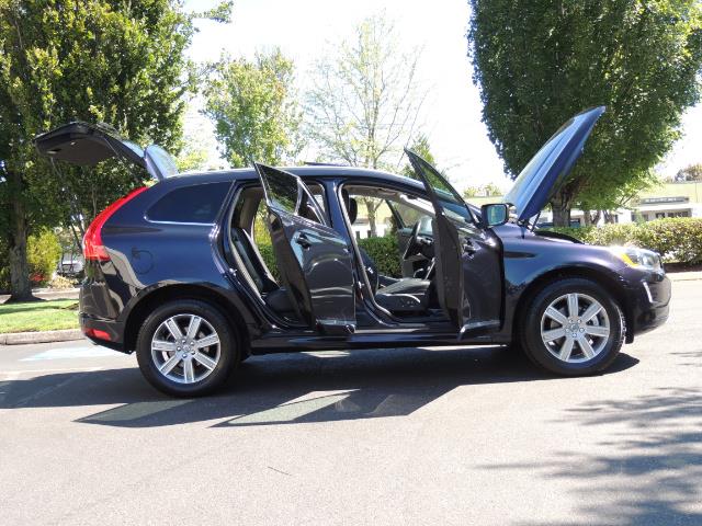 2017 Volvo XC60 T5 Inscription / AWD/ BLIS / Navi / Backup / Pano - Photo 32 - Portland, OR 97217