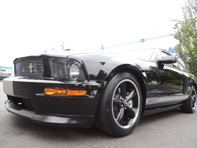 2007 Ford Mustang GT Premium / 5-SPEED / SHELBY PKG / 38K MILES - Photo 9 - Portland, OR 97217