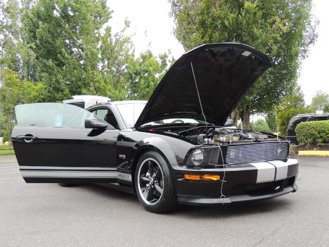 2007 Ford Mustang GT Premium / 5-SPEED / SHELBY PKG / 38K MILES - Photo 33 - Portland, OR 97217