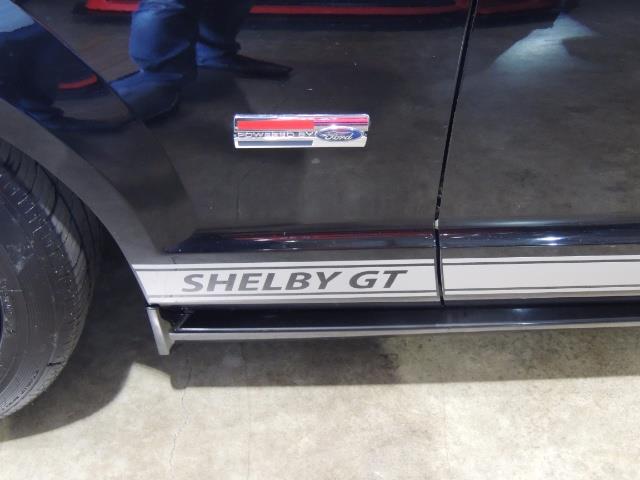 2007 Ford Mustang GT Premium / 5-SPEED / SHELBY PKG / 38K MILES - Photo 40 - Portland, OR 97217