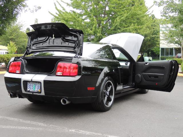2007 Ford Mustang GT Premium / 5-SPEED / SHELBY PKG / 38K MILES - Photo 31 - Portland, OR 97217