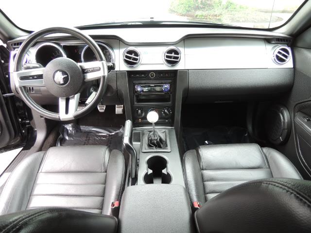 2007 Ford Mustang GT Premium / 5-SPEED / SHELBY PKG / 38K MILES - Photo 18 - Portland, OR 97217