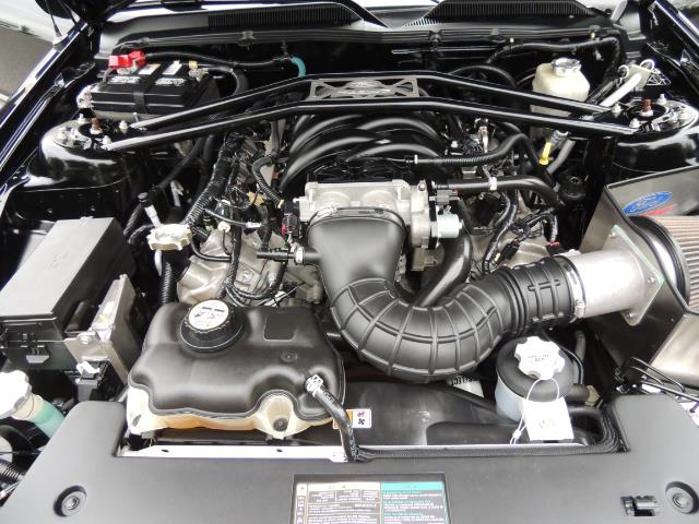 2007 Ford Mustang GT Premium / 5-SPEED / SHELBY PKG / 38K MILES - Photo 35 - Portland, OR 97217